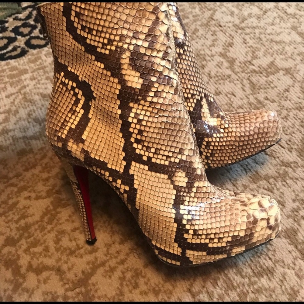 Christian Louboutin Botta Python Boots S-38 71/2